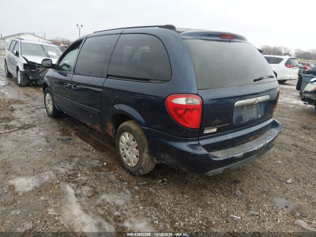 2005 CHRYSLER TOWN & COUNTRY 2C4GP44R55R558708 Photo 2