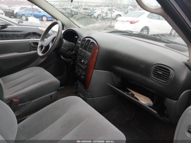 2005 CHRYSLER TOWN & COUNTRY 2C4GP44R55R558708 Photo 4