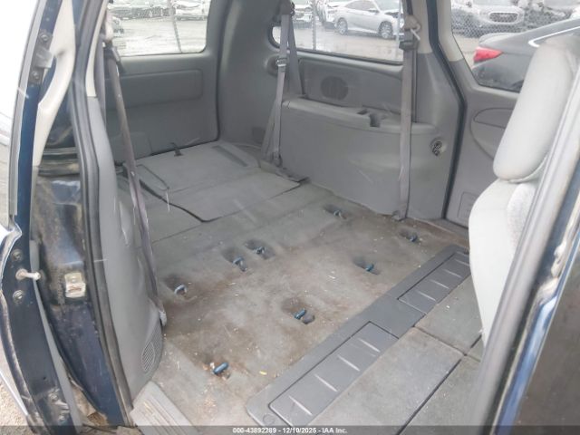 2005 CHRYSLER TOWN & COUNTRY 2C4GP44R55R558708 Photo 7