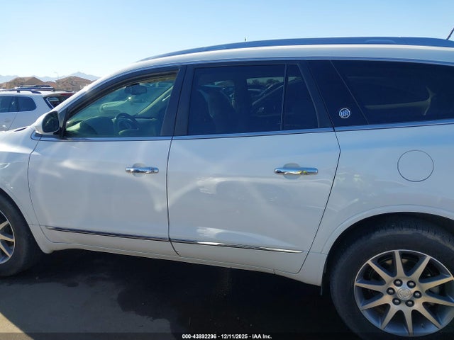 43892296 :رقم المزاد ، 5GAKRBKD5HJ226598 vin ، 2017 Buick Enclave Leather مزاد بيع