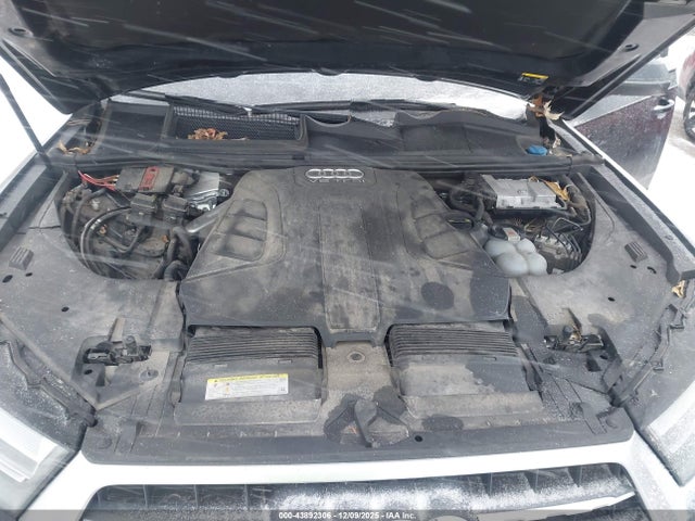 43892306 :رقم المزاد ، WA1VAAF75JD009617 vin ، 2018 Audi Q7 3.0t Premium مزاد بيع