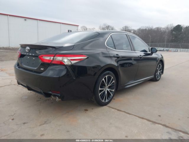2018 TOYOTA CAMRY 4T1B11HK9JU073990 Photo 3