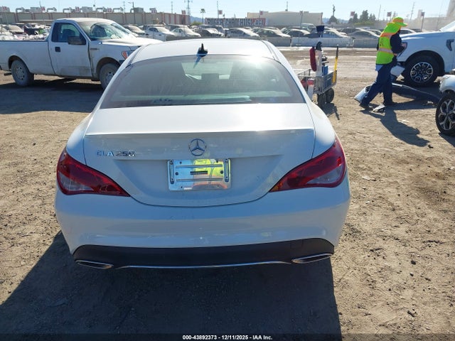 Mercedes-Benz CLA 250 2018 WDDSJ4EBXJN548900 Image 17
