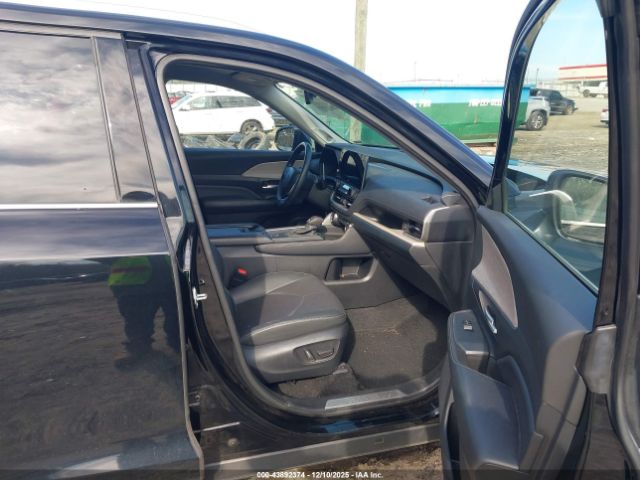 2024 TOYOTA GRAND HIGHLANDER 5TDAAAB5XRS027636 Photo 4