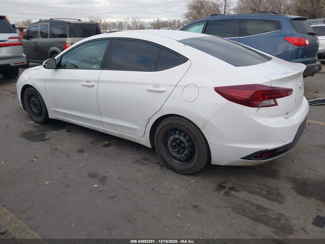 Hyundai ELANTRA SE 2019 5NPD74LF8KH463756 Image 3