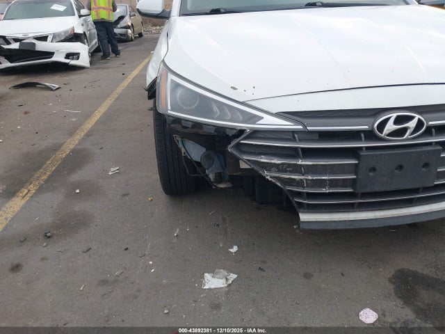 Hyundai ELANTRA SE 2019 5NPD74LF8KH463756 Image 6