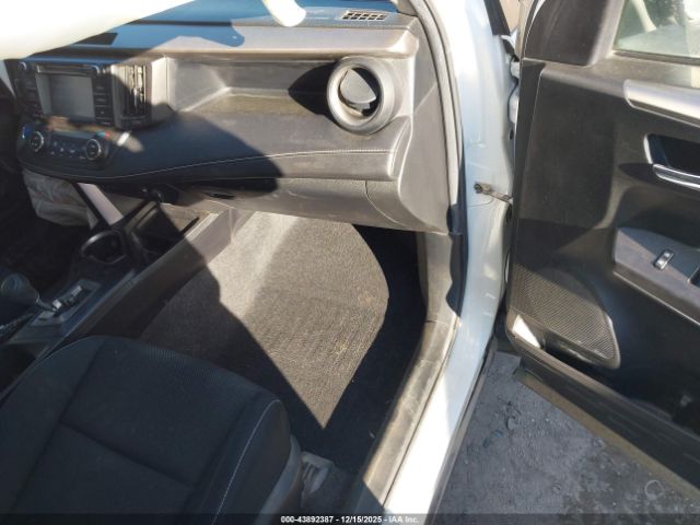 2016 TOYOTA RAV4 HYBRID JTMRJREV1GD059347 Photo 4