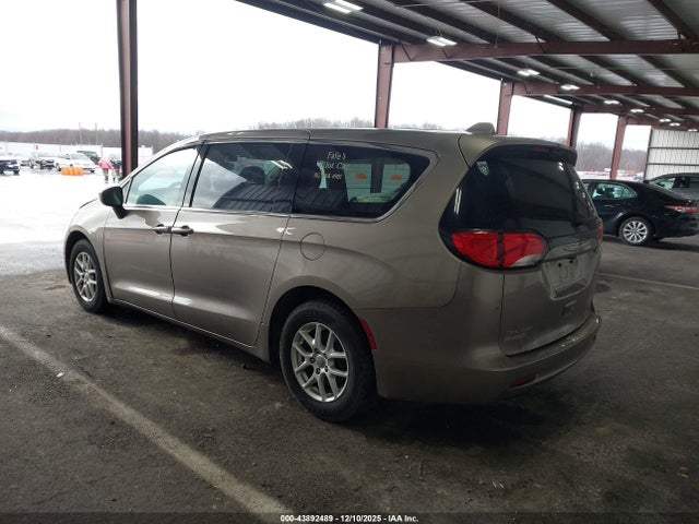 2017 CHRYSLER PACIFICA 2C4RC1CG5HR597774 Photo 2