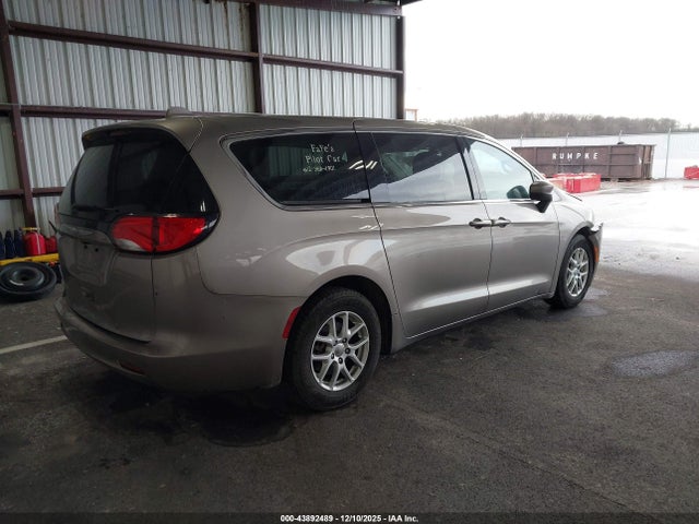 2017 CHRYSLER PACIFICA 2C4RC1CG5HR597774 Photo 3