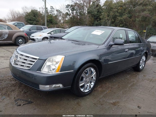 2011 CADILLAC DTS 1G6KP5ES2BU116455 Photo 1