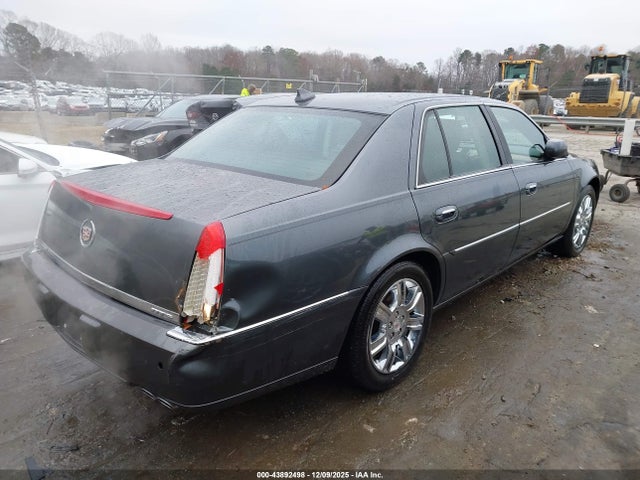 2011 CADILLAC DTS 1G6KP5ES2BU116455 Photo 3