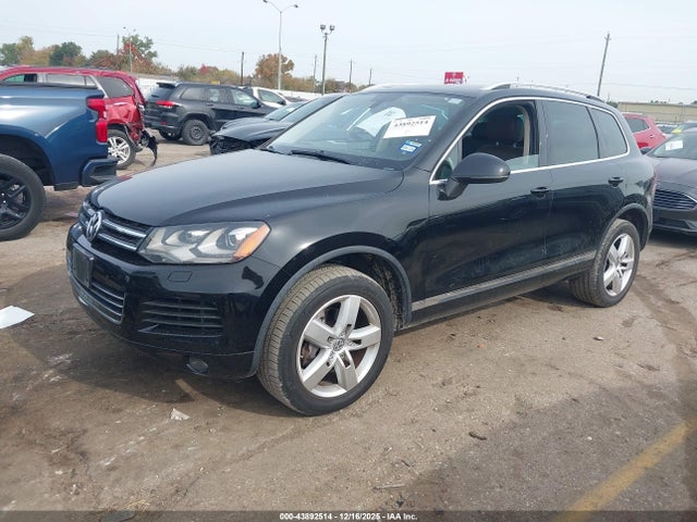 2014 VOLKSWAGEN TOUAREG WVGEP9BP3ED009139 Photo 1