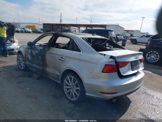 2015 AUDI A3 WAUBFGFF0F1003086 Photo 2