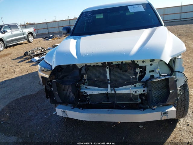 Toyota Tundra Sr5 2025 5TFLA5DB1SX304287 Image 13