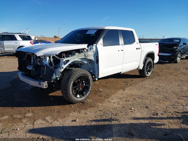 Toyota Tundra Sr5 2025 5TFLA5DB1SX304287 Image 2