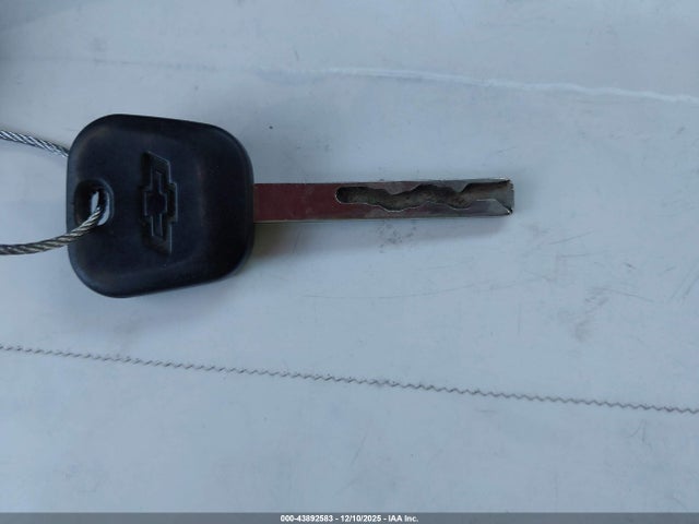 3GCUKREC2GG111898 Chevrolet Silverado 1500 2lt