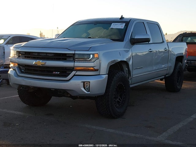 3GCUKREC2GG111898 Chevrolet Silverado 1500 2lt