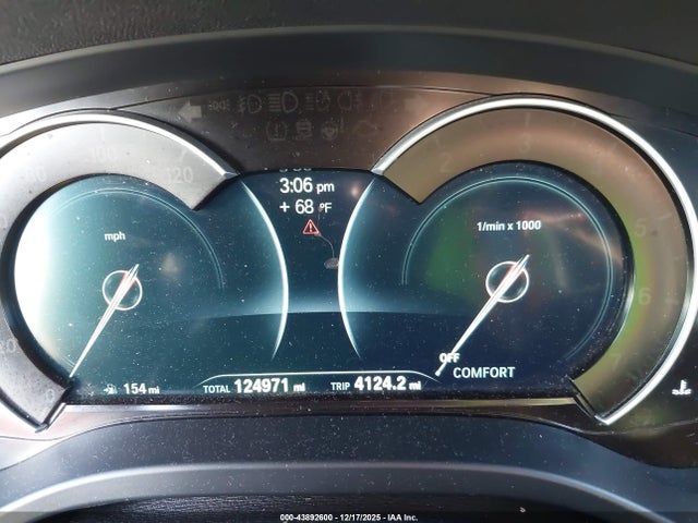 2019 BMW X3 5UXTR7C50KLF23590 Photo 6