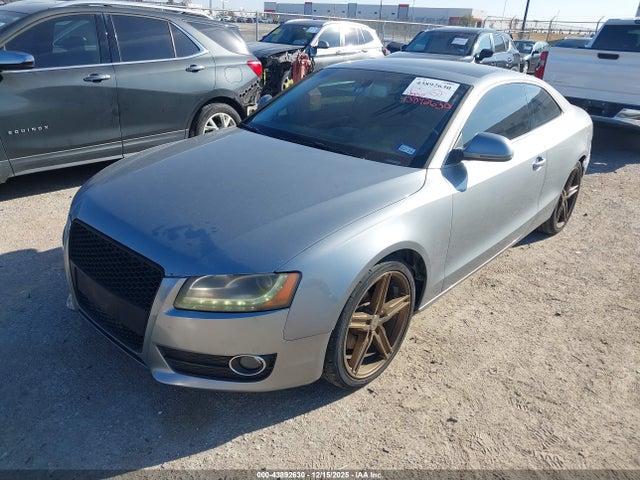 2009 AUDI A5 WAUDK78T49A018489 Photo 1
