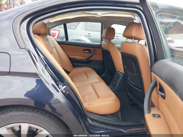 43892640 :رقم المزاد ، WBAPK53509A512911 vin ، 2009 Bmw 328i Xdrive مزاد بيع