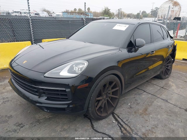 2022 PORSCHE CAYENNE WP1AA2AY7NDA02330 Photo 1