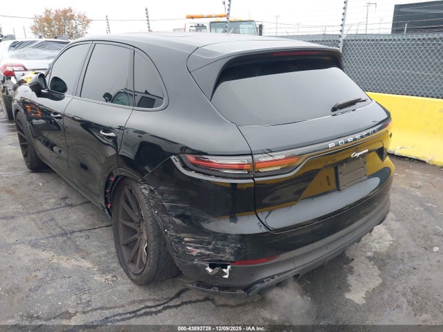 2022 PORSCHE CAYENNE WP1AA2AY7NDA02330 Photo 5