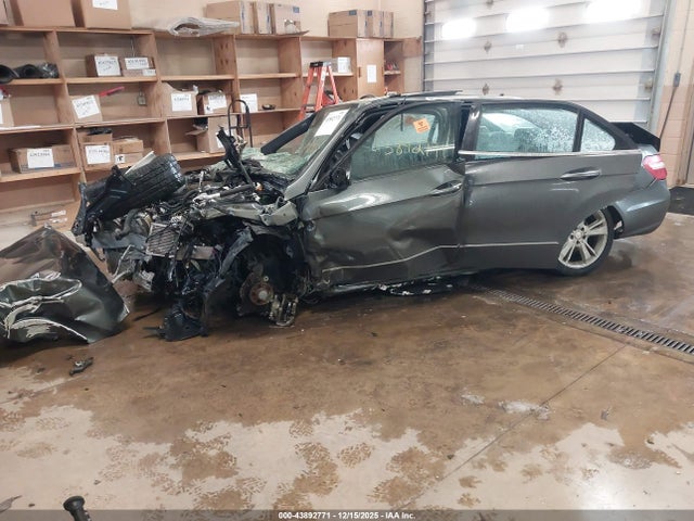 2013 Mercedes-benz E 350 4matic მანქანა იყიდება აუქციონზე, vin: WDDHF8JB4DA731181, აუქციონის ნომერი: 43892771