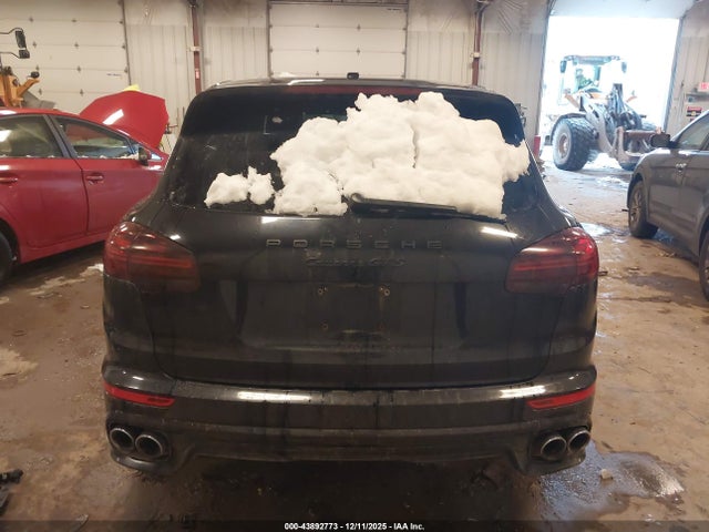 Продаж на аукціоні авто 2016 Porsche Cayenne Gts, vin: WP1AD2A2XGLA78894, номер лоту: 43892773