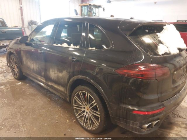2016 PORSCHE CAYENNE WP1AD2A2XGLA78894 Photo 2