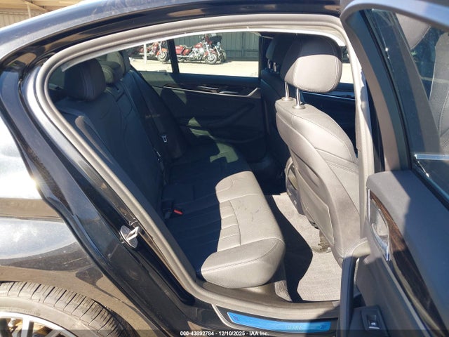 Продаж на аукціоні авто 2021 Bmw 530i, vin: WBA53BH0XMWX27630, номер лоту: 43892784