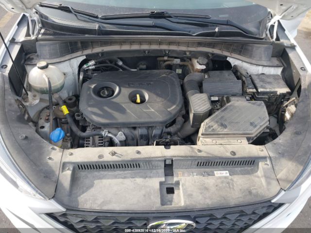 2019 HYUNDAI TUCSON KM8J2CA44KU940858 Photo 9