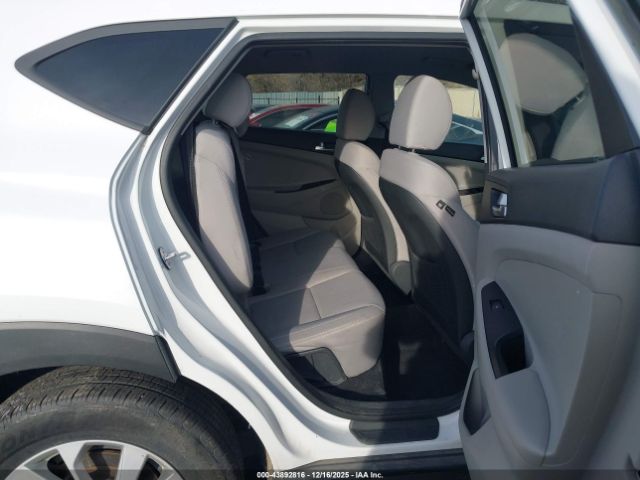 2019 HYUNDAI TUCSON KM8J2CA44KU940858 Photo 7