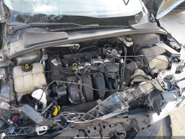 Ford FOCUS S 2018 1FADP3E22JL230895 Image 10