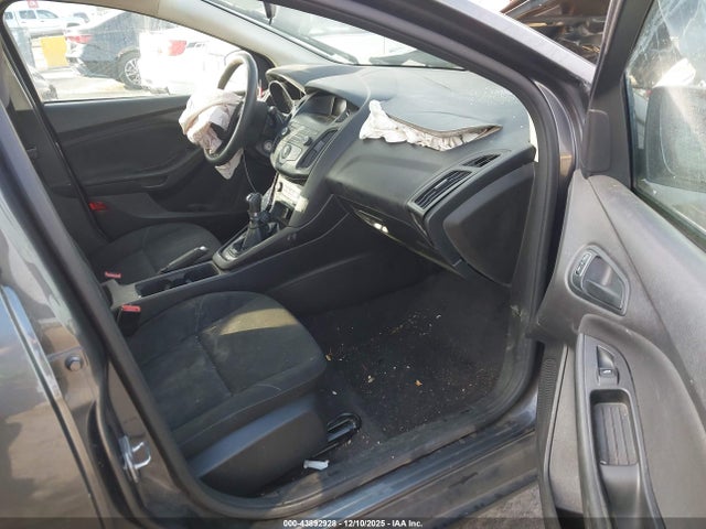 Ford FOCUS S 2018 1FADP3E22JL230895 Image 5