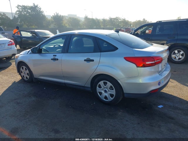 Ford FOCUS S 2016 1FADP3E26GL209346 Image 14