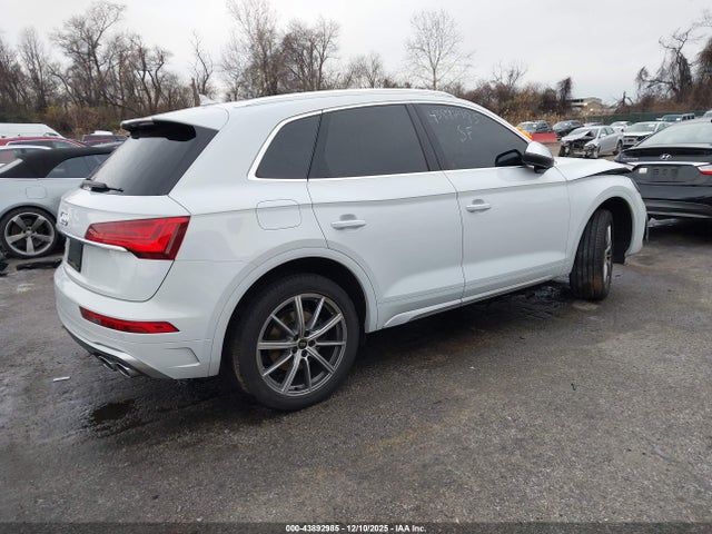 2023 AUDI SQ5 WA1A4AFY8P2033641 Photo 3