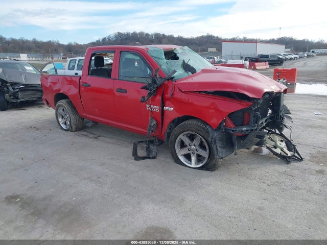 43893089 :رقم المزاد ، 1C6RR7KT1GS158589 vin ، 2016 Ram 1500 Express مزاد بيع