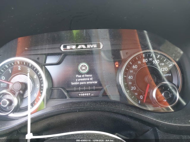 2020 Ram 1500 Big Horn  4x4 5'7 Box მანქანა იყიდება აუქციონზე, vin: 1C6SRFFT5LN105165, აუქციონის ნომერი: 43893118