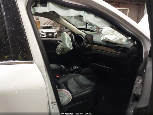 2020 FORD ESCAPE 1FMCU9DZXLUB35669 Photo 4