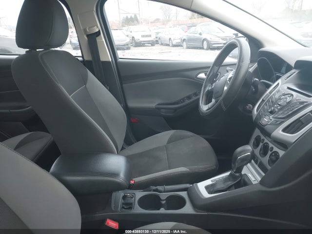 2014 FORD FOCUS 1FADP3F26EL346198 Photo 4