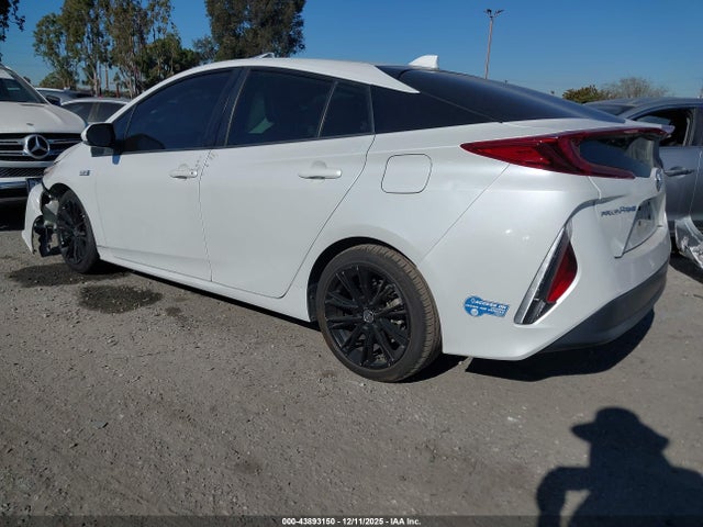 Toyota Prius Prime Xle 2021 JTDKAMFP3M3165384 Image 3