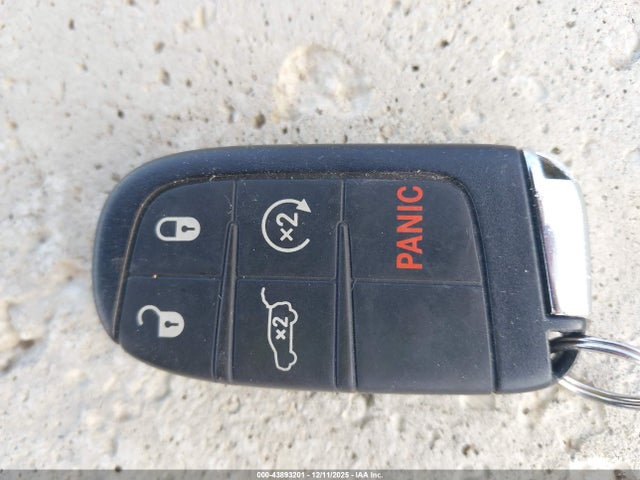 2022 Jeep Compass Latitude Fwd მანქანა იყიდება აუქციონზე, vin: 3C4NJCBB7NT145792, აუქციონის ნომერი: 43893201