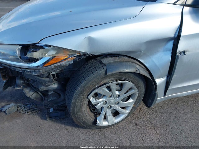 KMHD74LF3HU396817 Hyundai ELANTRA SE