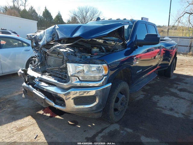 43893260 :رقم المزاد ، 3C63RRGL7MG538131 vin ، 2021 Ram 3500 Tradesman  4x4 8' Box مزاد بيع