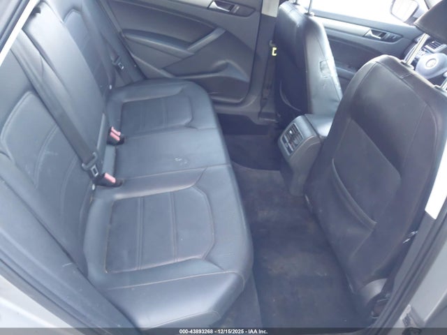 Продаж на аукціоні авто 2014 Volkswagen Passat 1.8t Se, vin: 1VWBT7A33EC108391, номер лоту: 43893268