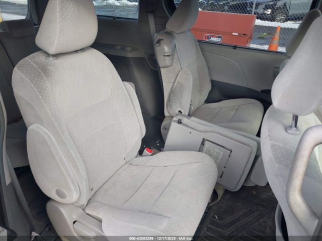 2017 TOYOTA SIENNA 5TDKZ3DC5HS792501 Photo 7