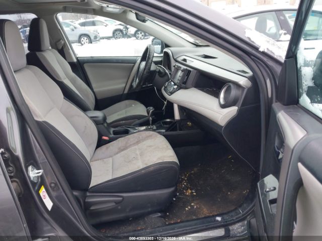 2018 TOYOTA RAV4 2T3RFREV7JW794071 Photo 4