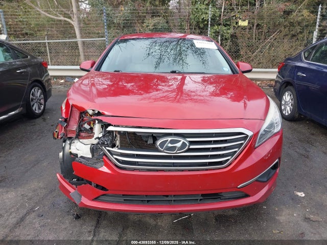 Hyundai SONATA SE 2017 5NPE24AF6HH500222 Image 31