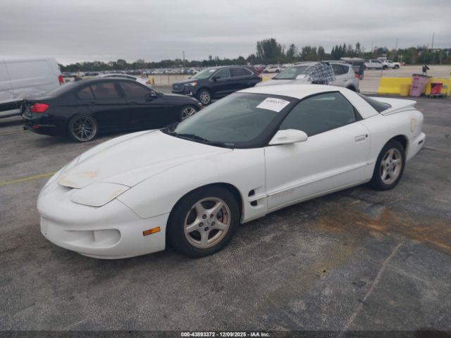 2002 PONTIAC FIREBIRD 2G2FS22K022131823 Photo 1