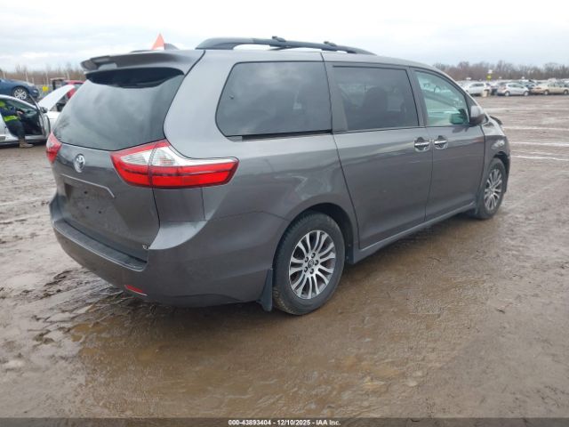 2018 TOYOTA SIENNA 5TDYZ3DC6JS944656 Photo 3